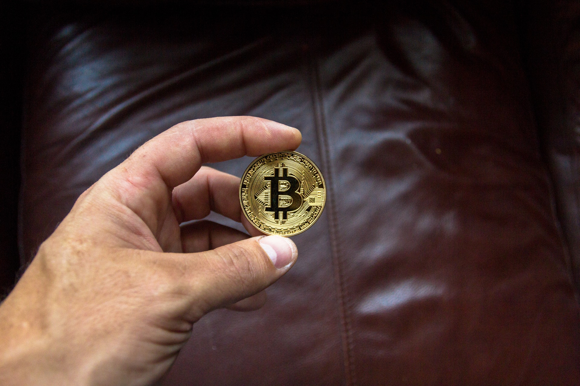 Is Bitcoins veilig om online geld te verzenden?